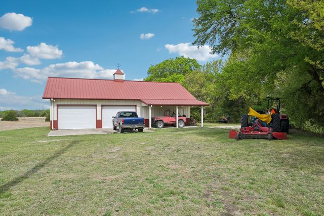 7956 S State HWY 78, Leonard, TX 75452