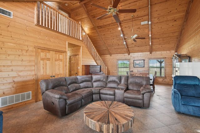 7956 S State HWY 78, Leonard, TX 75452