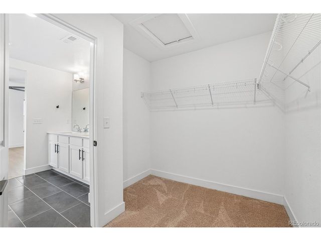 2934 Buffalo Fork Ln, Longmont, CO 80503
