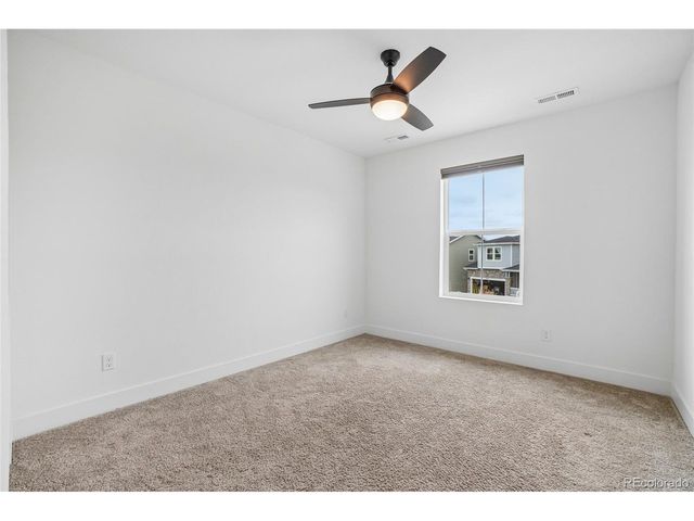 2934 Buffalo Fork Ln, Longmont, CO 80503