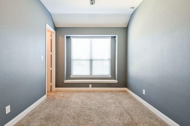 162 Hunter Hollow Drive, Montgomery, TX 77316