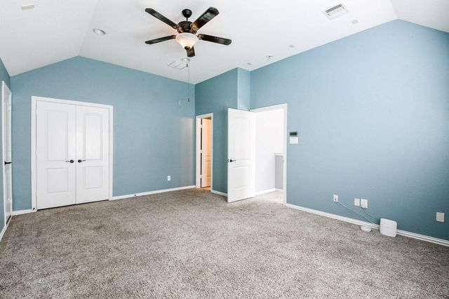 162 Hunter Hollow Drive, Montgomery, TX 77316