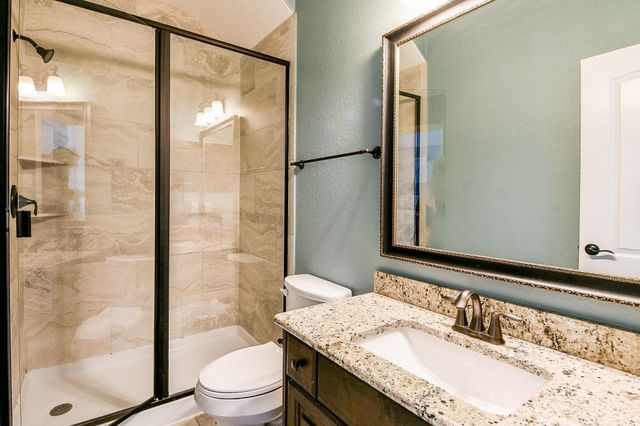 162 Hunter Hollow Drive, Montgomery, TX 77316