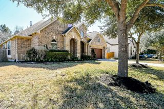 162 Hunter Hollow Drive, Montgomery, TX 77316
