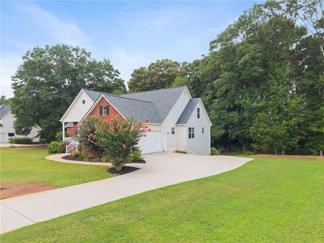 316 McKibben Drive, Locust Grove, GA 30248