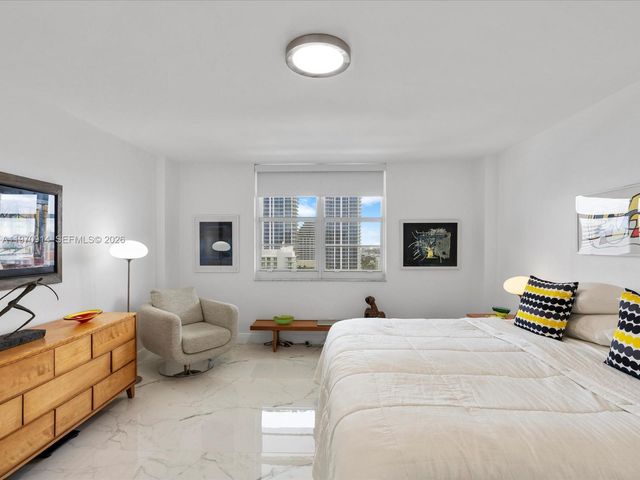 336 N Birch Rd PH, Fort Lauderdale, FL 33304