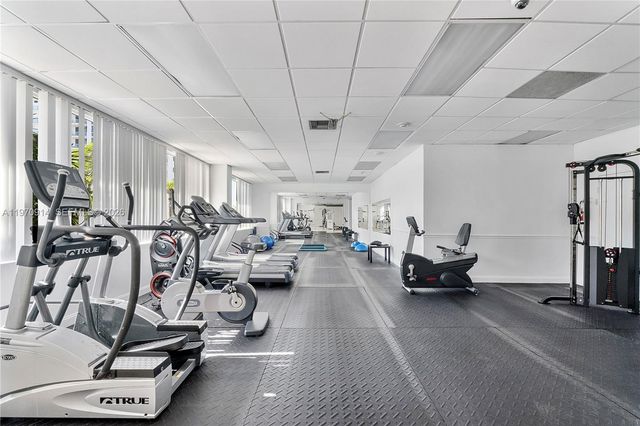 336 N Birch Rd PH, Fort Lauderdale, FL 33304