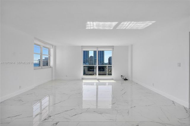 336 N Birch Rd PH, Fort Lauderdale, FL 33304