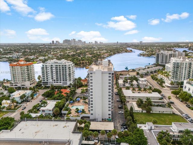 336 N Birch Rd PH, Fort Lauderdale, FL 33304