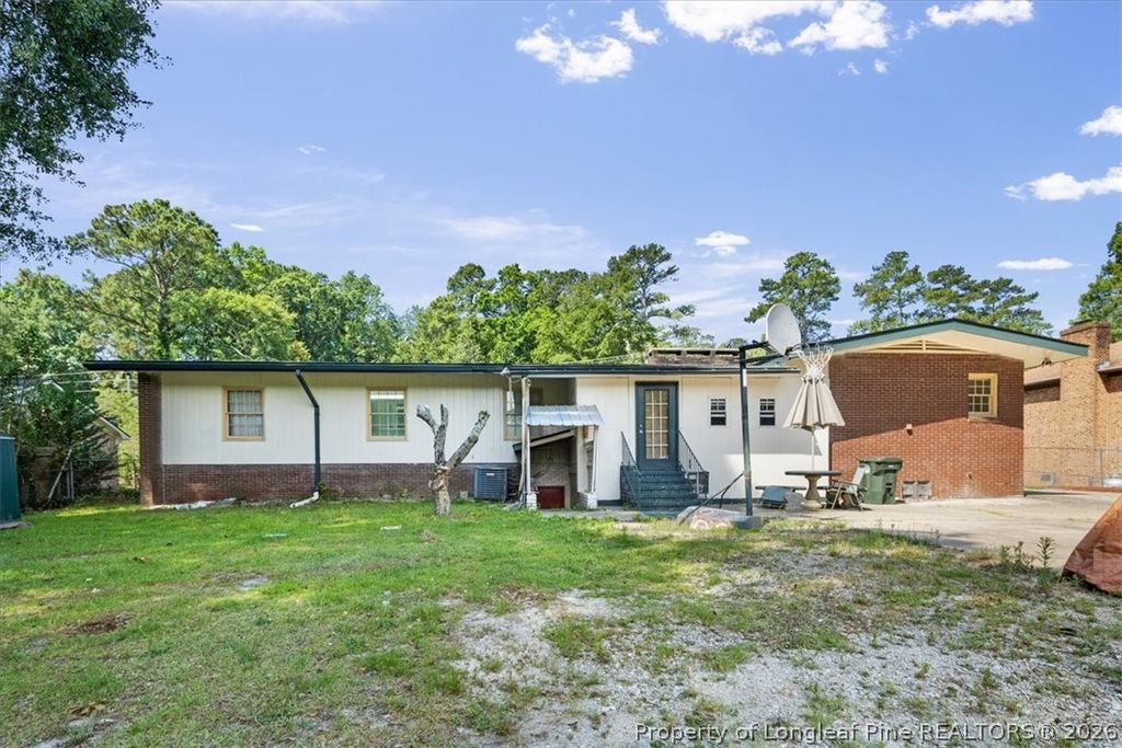 1946 Forest Hills Drive, Fayetteville, NC 28303 — photo 42
