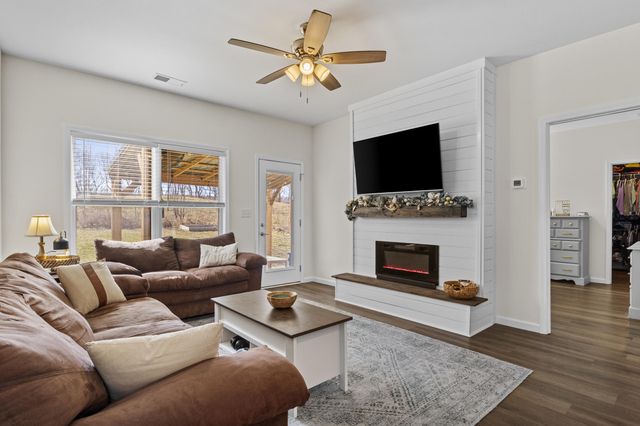 125 Bobby Jones Boulevard, Frankfort, KY 40601