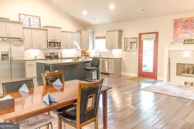 115 Sourwood Dr, Mansfield, GA 30055