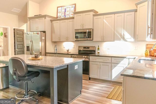 115 Sourwood Dr, Mansfield, GA 30055