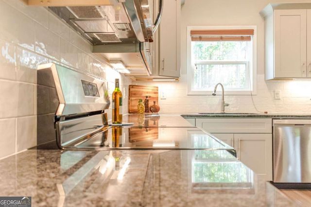 115 Sourwood Dr, Mansfield, GA 30055