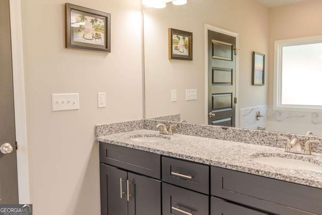 115 Sourwood Dr, Mansfield, GA 30055