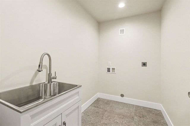 10491 Cranberry Lake Road, Marcellus, MI 49067