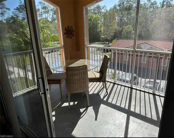 1875 Florida Club DR 7309, Naples, FL 34112