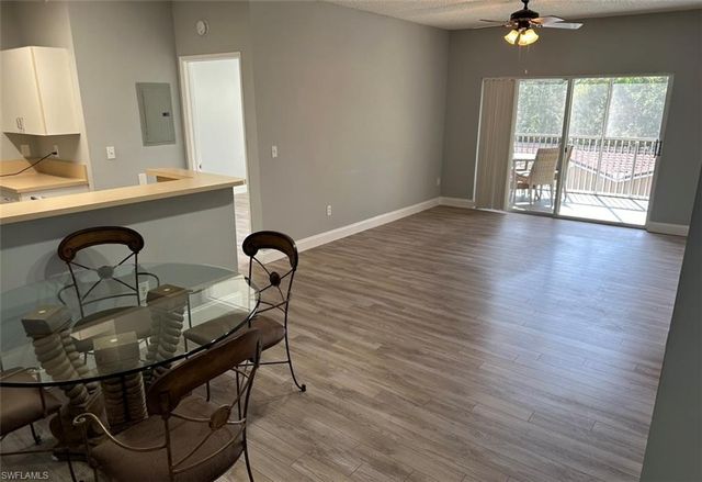 1875 Florida Club DR 7309, Naples, FL 34112