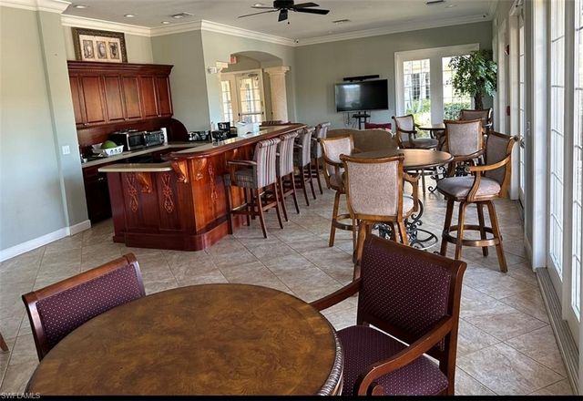 1875 Florida Club DR 7309, Naples, FL 34112