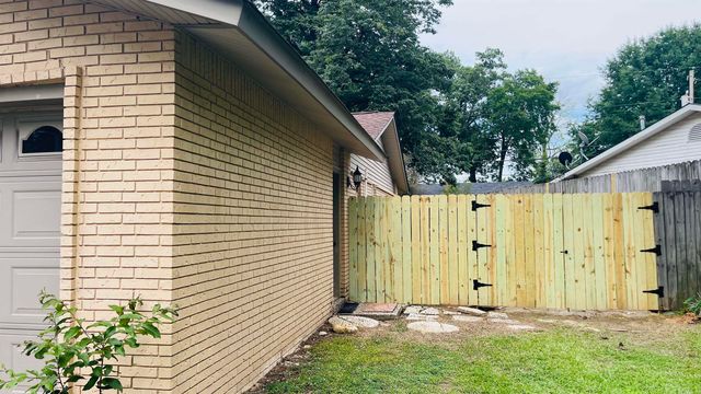 519 Teresa Drive, Benton, AR 72019
