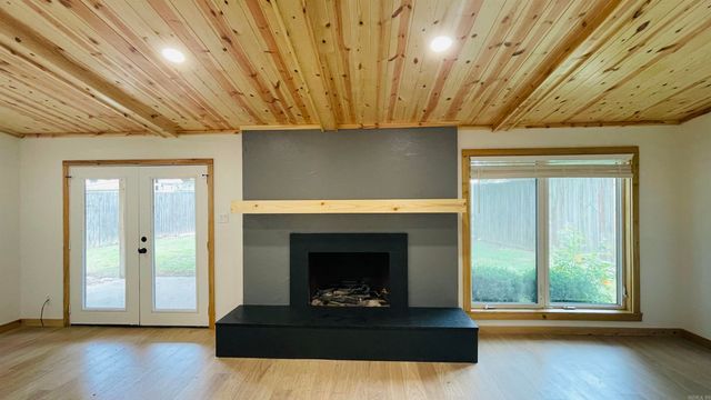 519 Teresa Drive, Benton, AR 72019