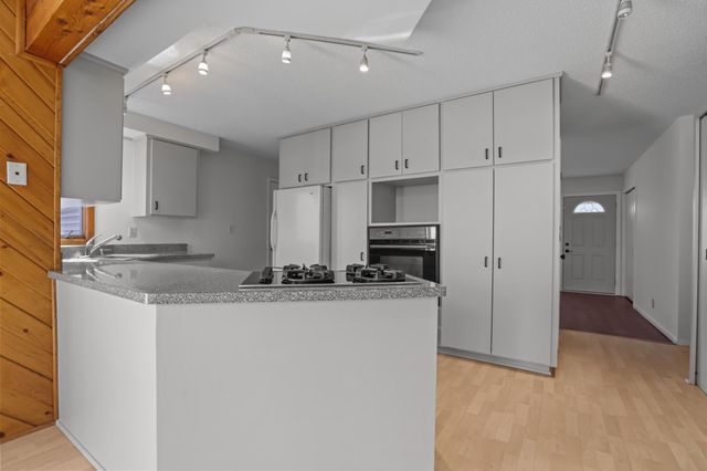 5492 Altura Road NE, Fridley, MN 55421