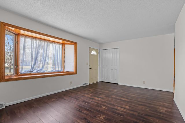 5492 Altura Road NE, Fridley, MN 55421