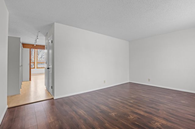 5492 Altura Road NE, Fridley, MN 55421