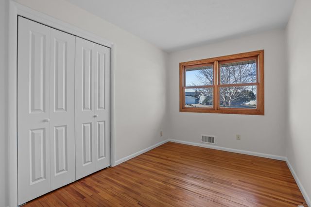 5492 Altura Road NE, Fridley, MN 55421