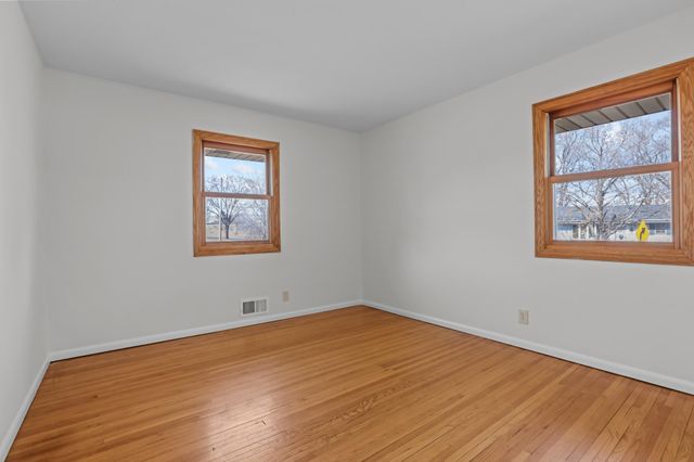 5492 Altura Road NE, Fridley, MN 55421