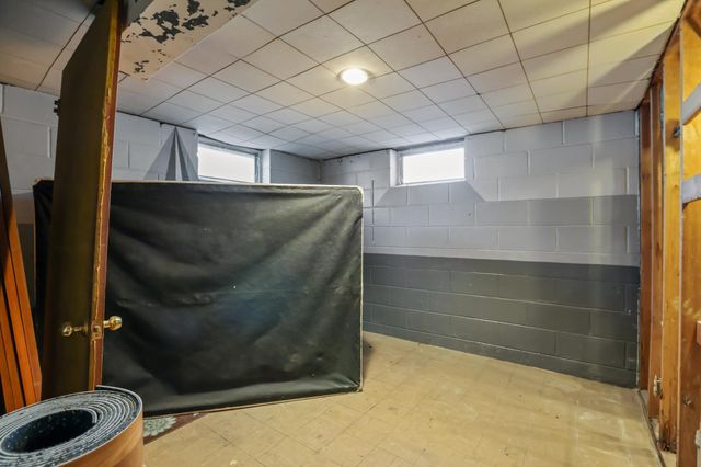 5492 Altura Road NE, Fridley, MN 55421