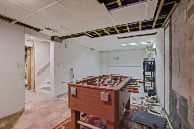 5492 Altura Road NE, Fridley, MN 55421