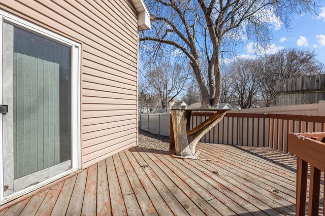 5492 Altura Road NE, Fridley, MN 55421