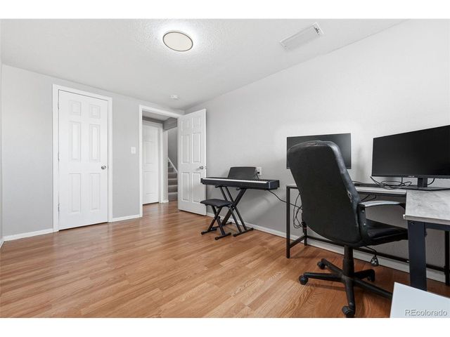 10050 W Kline Dr, Denver, CO 80215