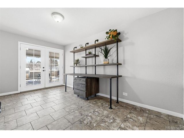 10050 W Kline Dr, Denver, CO 80215