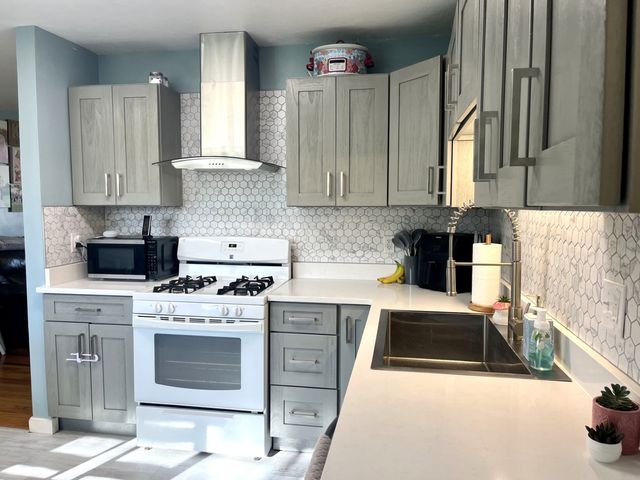 5003 HILLSDALE Avenue, Erie, PA 16509