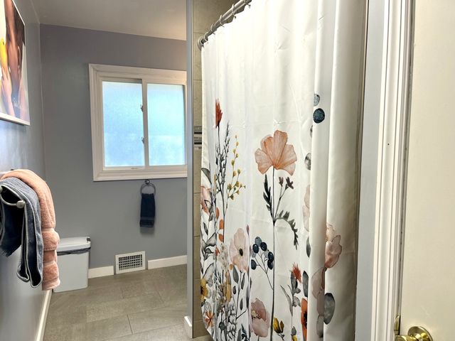 5003 HILLSDALE Avenue, Erie, PA 16509