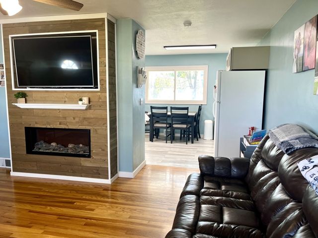 5003 HILLSDALE Avenue, Erie, PA 16509