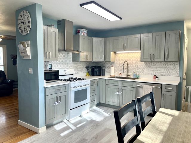 5003 HILLSDALE Avenue, Erie, PA 16509