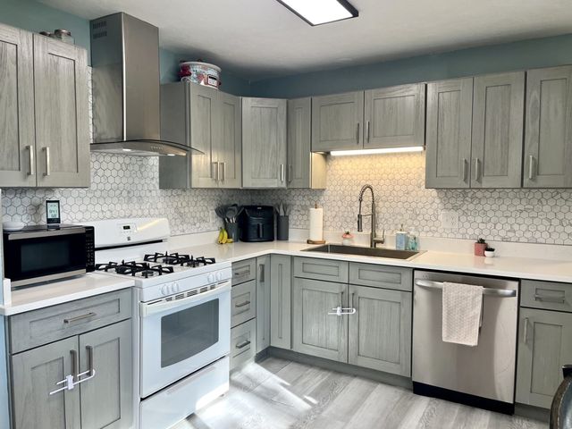 5003 HILLSDALE Avenue, Erie, PA 16509