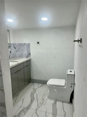 6660 Johnson St 2, Hollywood, FL 33024