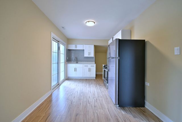 6424 Sinclair Avenue, Berwyn, IL 60402