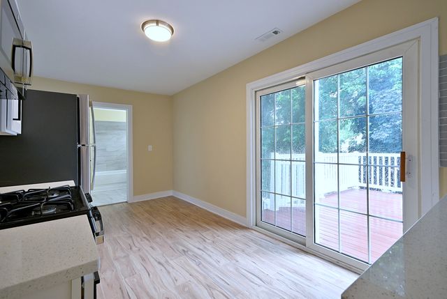 6424 Sinclair Avenue, Berwyn, IL 60402