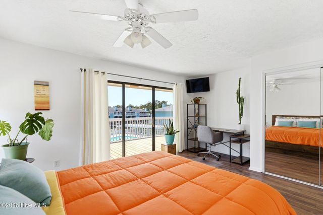 105 Teakwood Drive Apt 702, Carolina Beach, NC 28428