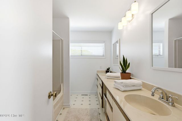105 Teakwood Drive Apt 702, Carolina Beach, NC 28428