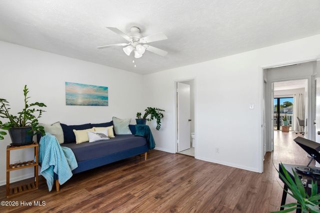 105 Teakwood Drive Apt 702, Carolina Beach, NC 28428