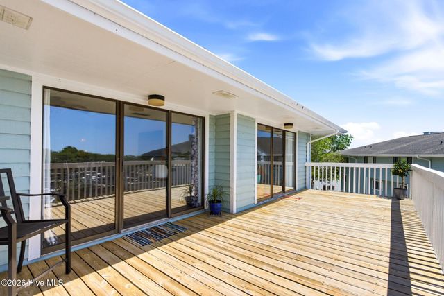 105 Teakwood Drive Apt 702, Carolina Beach, NC 28428