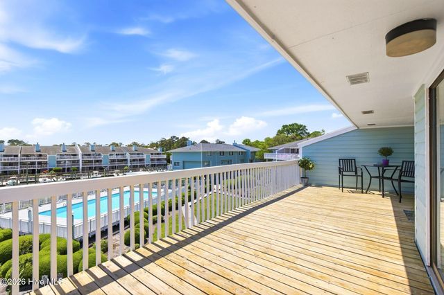 105 Teakwood Drive Apt 702, Carolina Beach, NC 28428