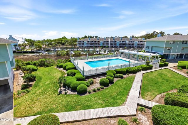 105 Teakwood Drive Apt 702, Carolina Beach, NC 28428
