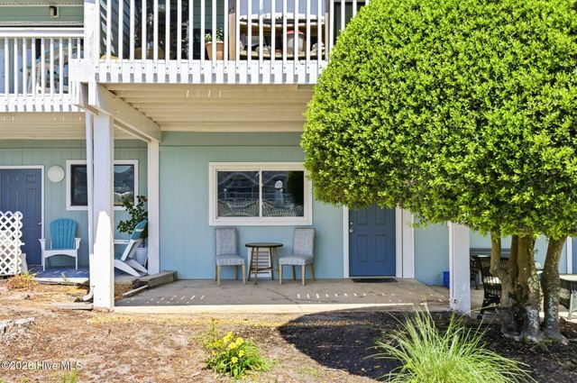 105 Teakwood Drive Apt 702, Carolina Beach, NC 28428